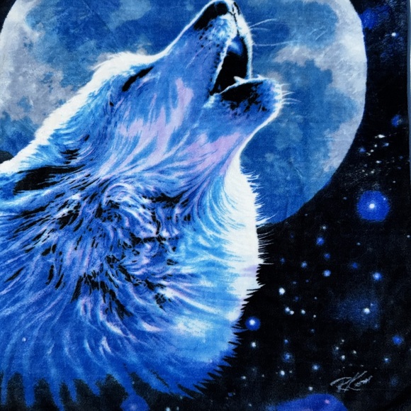 The Northwest Co. Fleece Throw Blanket Blue Moon Wolf 60” x 48” - Picture 5 of 6